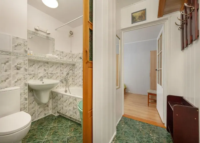 10th Floor With A View In By Renters