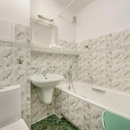 10th Floor With A View In By Renters